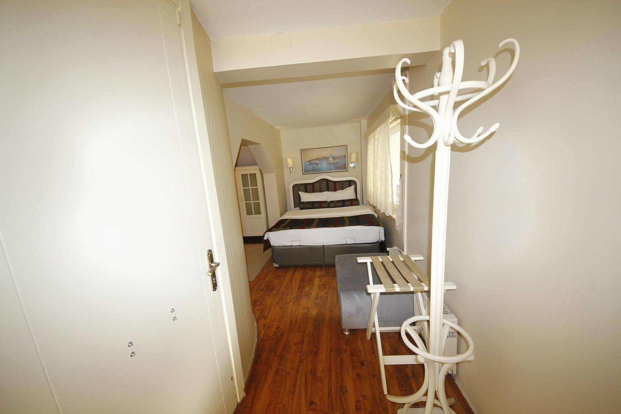 Away Suites Istanbul Exterior photo